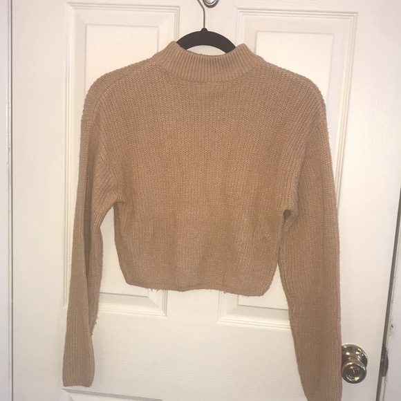 H&M Cropped Sweater - Picture 3 of 3
